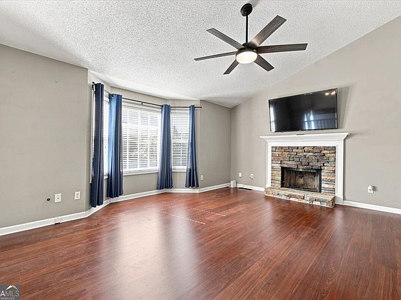 5th image of 49 Headland Ct