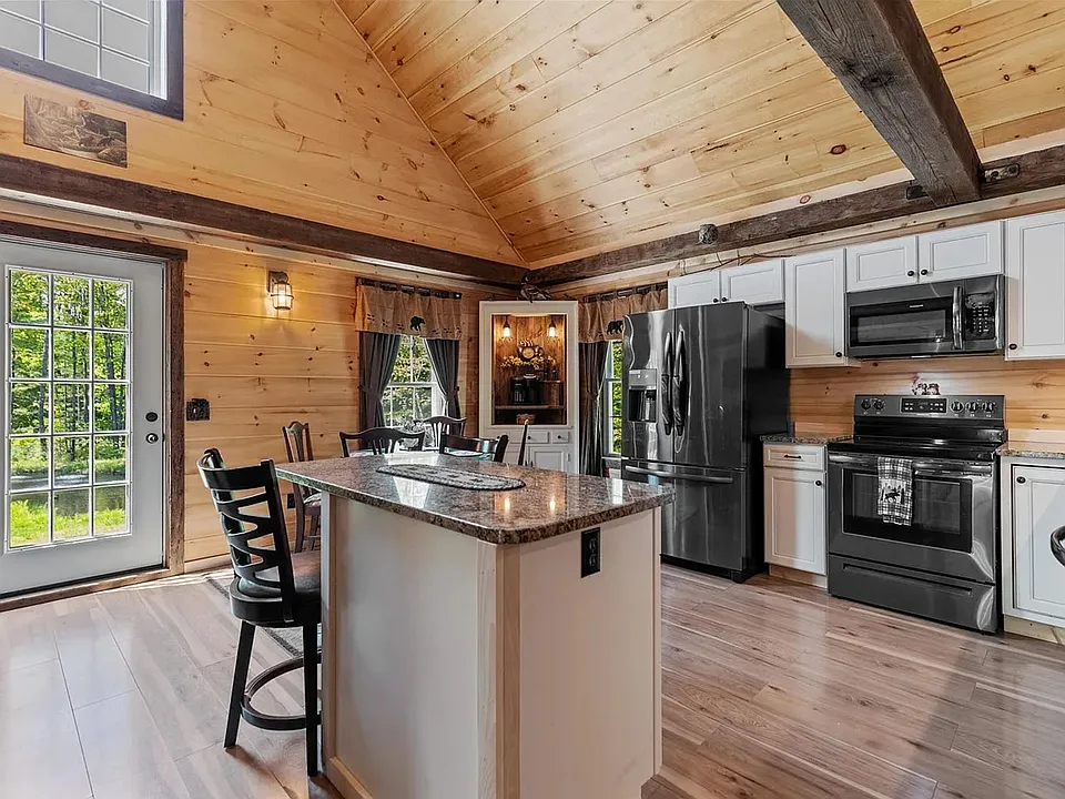 383 Kimball Corner Rd