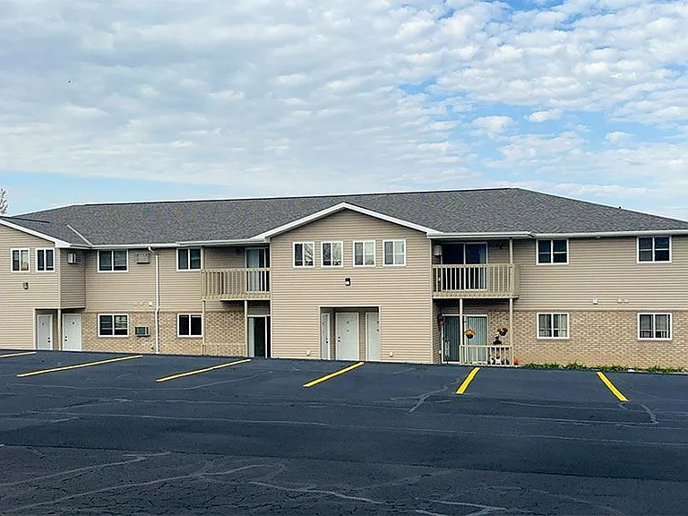 HILLTOP PARK APARTMENTS — Photo 10
