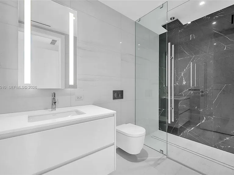 300 Biscayne Boulevard Way #1902E — Photo 13