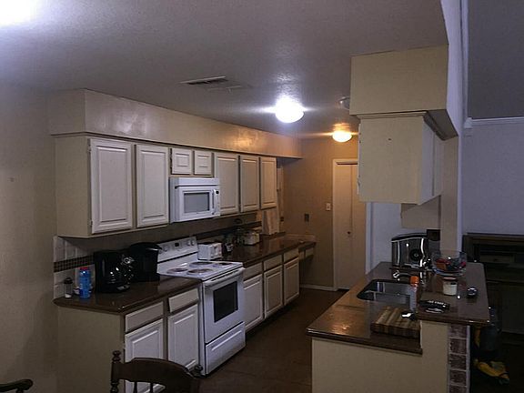 4th image of 2504 Anthony Ln