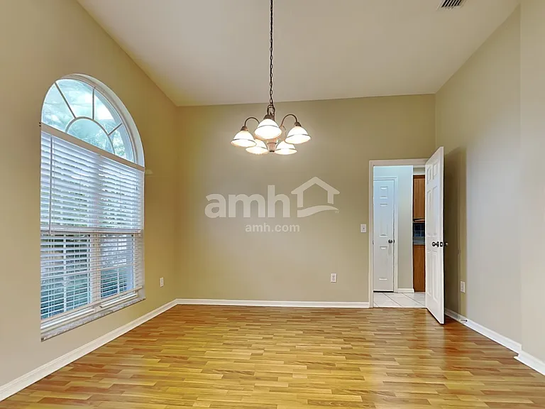 1507 Rolling Meadow Dr — Photo 11