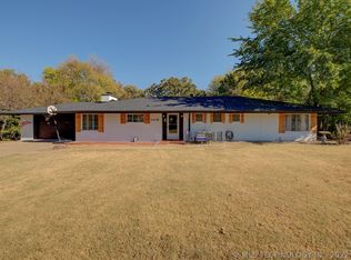3428 Woodland Rd, Bartlesville, OK 74006