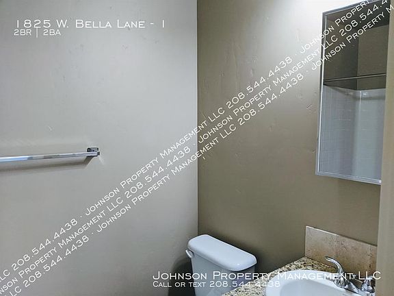 3rd image of 1825 W Bella Ln #1