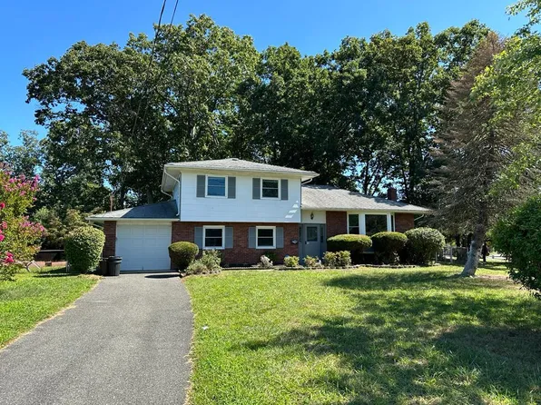 82 Newbury Rd, Howell, NJ 07731
