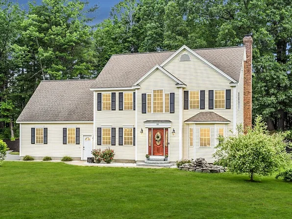 58 Spectacle Pond Rd, Littleton, MA 01460