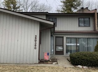 29W390 Albert Einstein Dr, Warrenville, IL