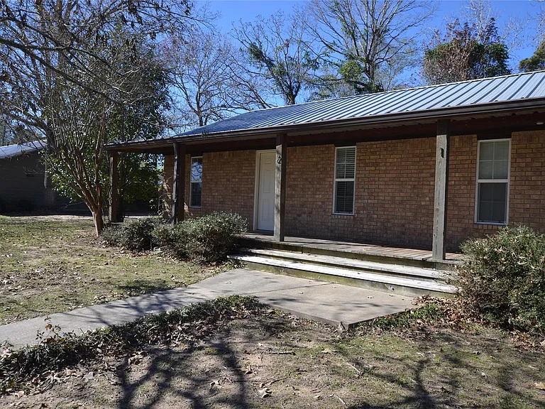 253 Old Groveton Rd S — Photo 8