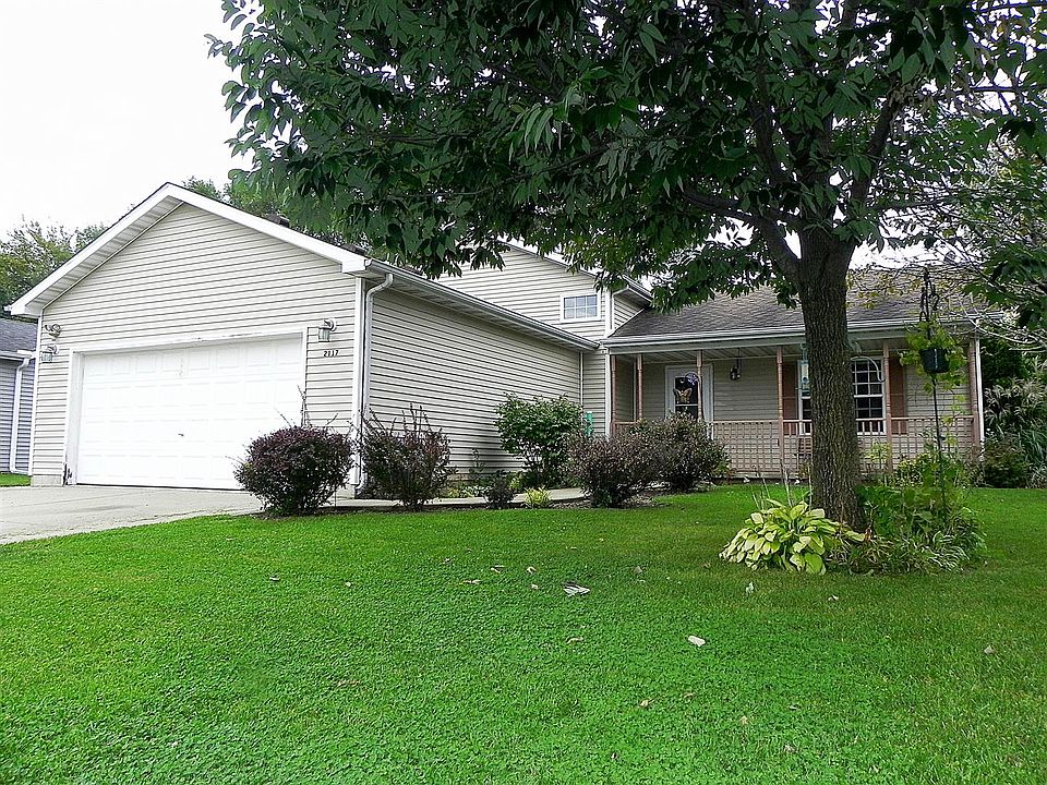 1st image of 2117 Fox Hill Ln