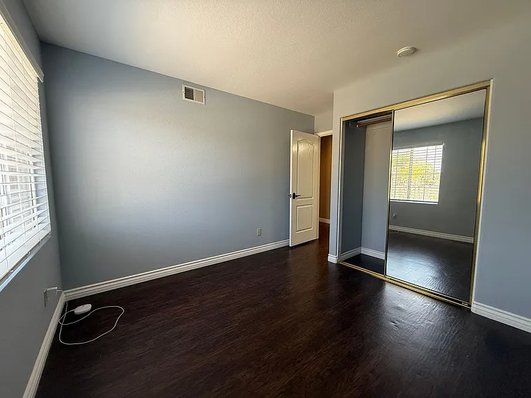 216 Richmond Park Pl — Photo 40