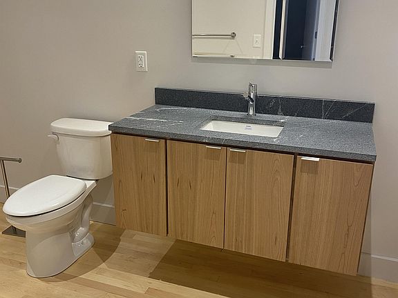 3rd image of 200 Adams Ave #10730057