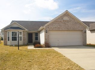 12236 Sagamore Woods Dr, Fishers, IN 46037
