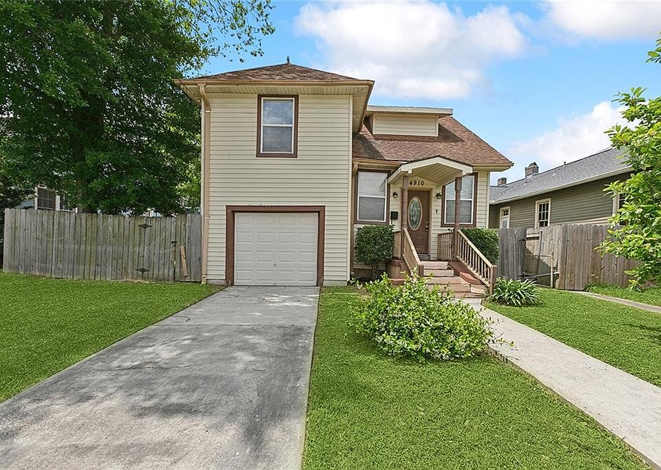 1st image of 4910 Venus St