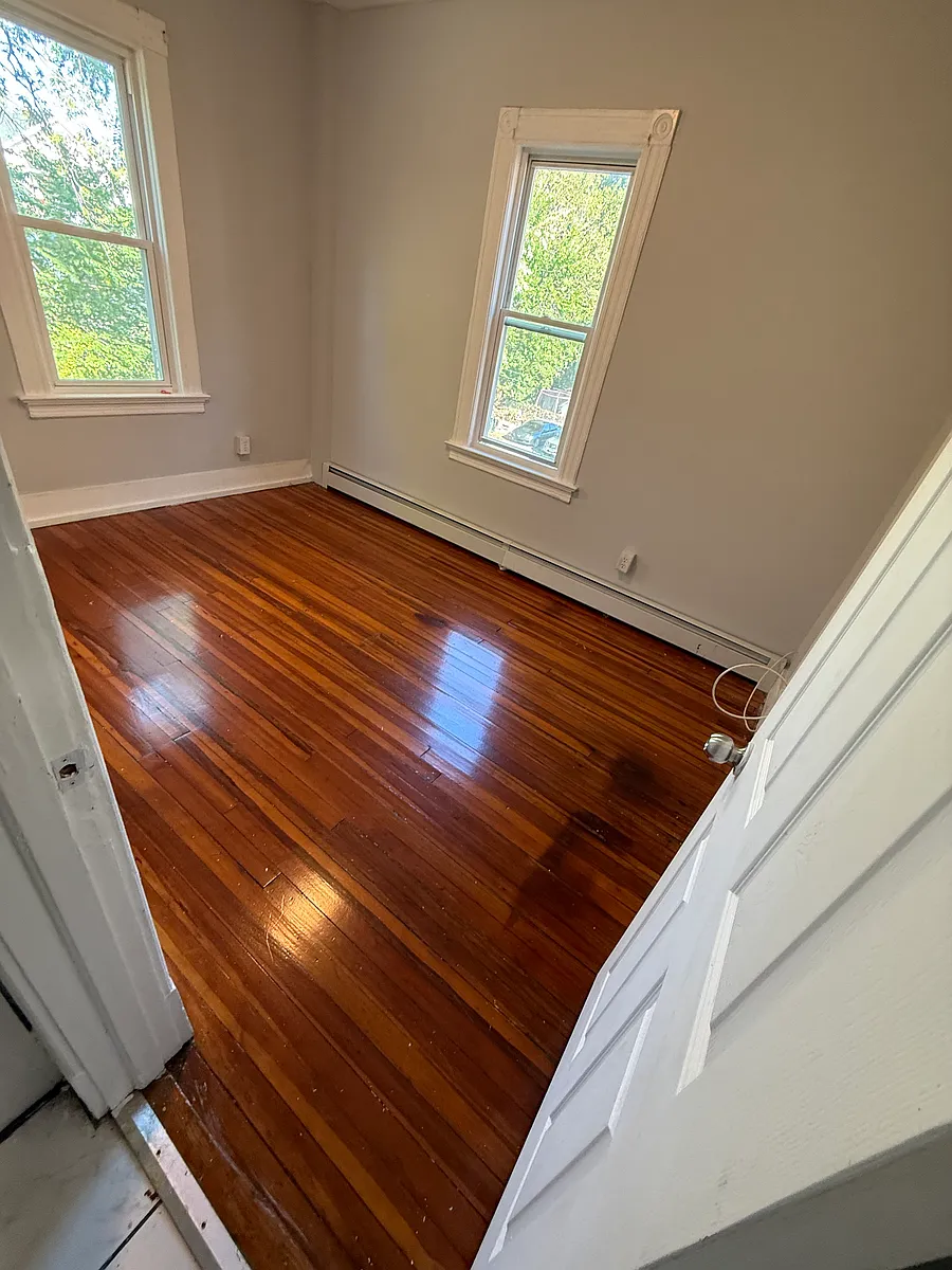 Building Photo - 53 Edgewood St #3