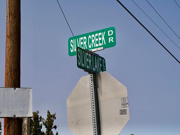 4th image of 8415 Silver Creek Dr