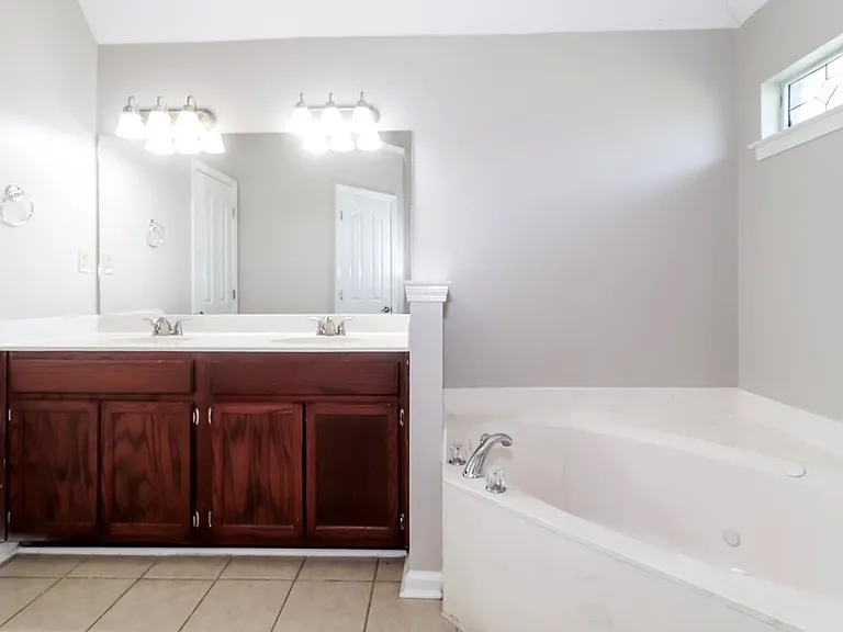 6254 Ravenwood Park N — Photo 11
