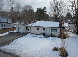 929 Old Connecticut Path, Framingham, MA 01701