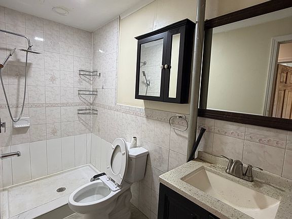 4th image of 1448 Edwards Ave Floor 1