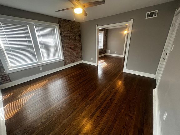 4th image of 611 E 43rd St #2E