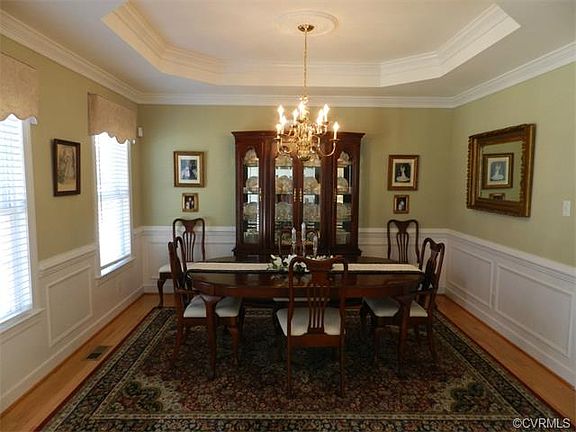 5th image of 9028 Fascine Ct