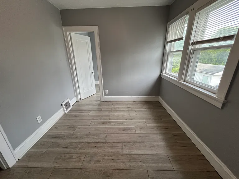 3815 W 132nd St #2 — Photo 3