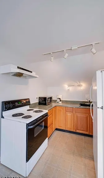 286 Belvidere Ave #C — Photo 7