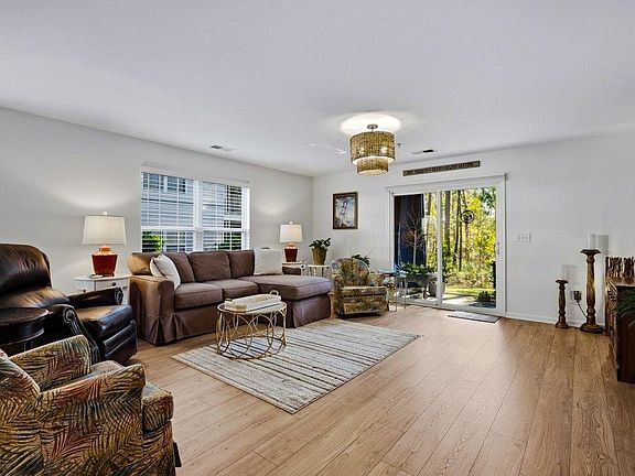 3rd image of 4830 Innisbrook Ct. #1001
