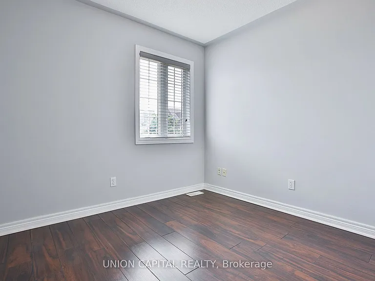 762 Caboto Trl — Photo 19