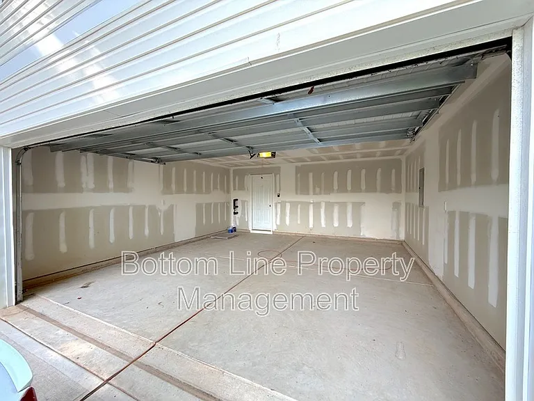 5080 Grain Ct — Photo 25