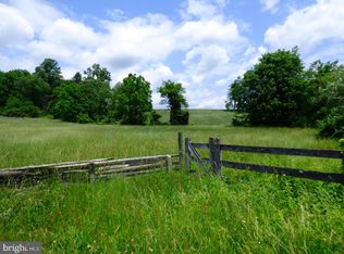 960 West Rd, West Grove, PA 19390