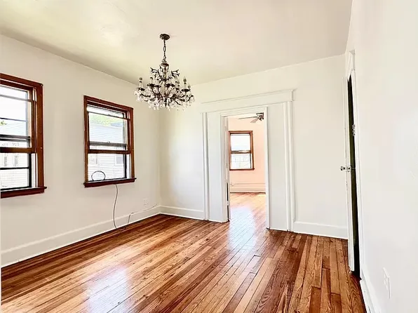 161 West 25th Street image 2 of 13