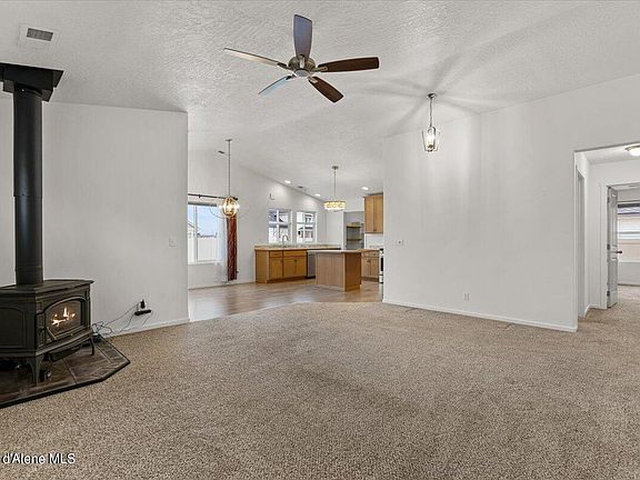 4th image of 1822 W Satsop Ave