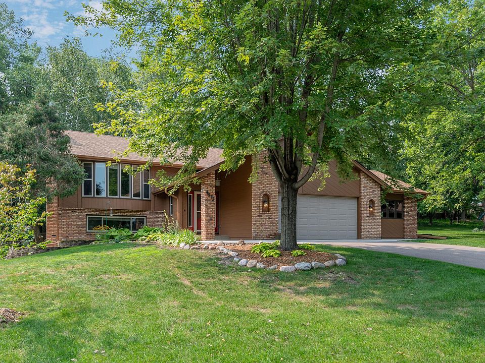 1st image of 4573 Lake Park Dr