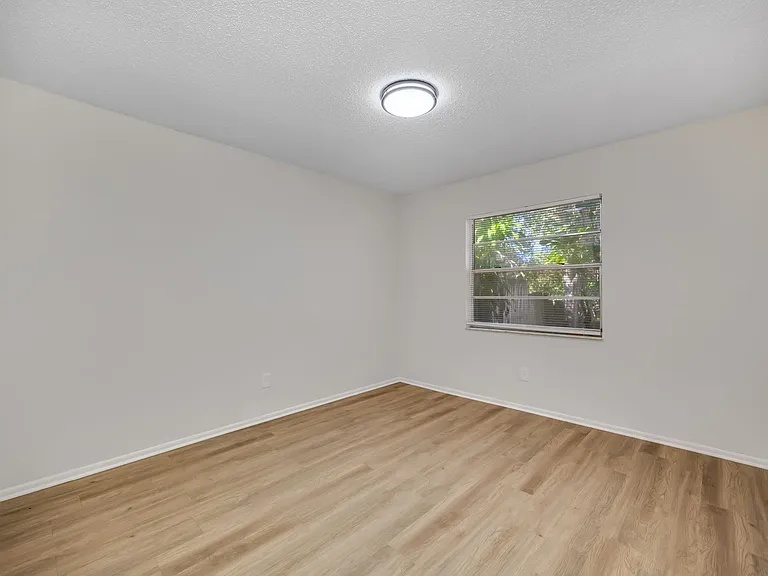 13060 Leverington St — Photo 17