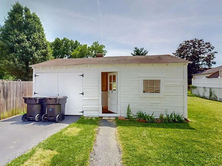 4168 Sherman Ave — Photo 23