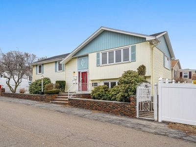 126 Oakwood Ave, Revere, MA, 02151