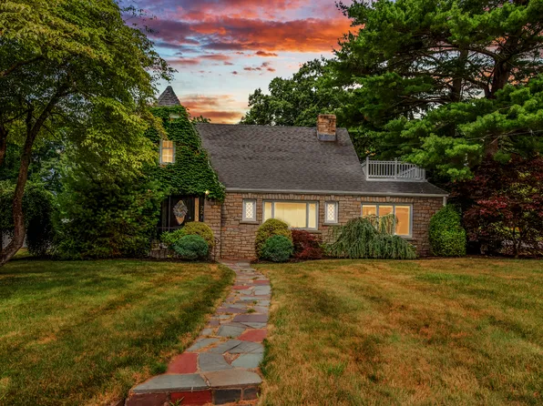 72 Baldwin Road, Manchester, CT 06042