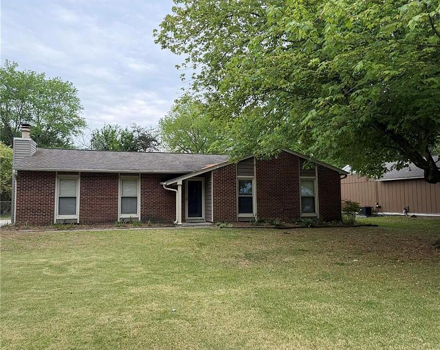 1st image of 2807 Lamroc Rd