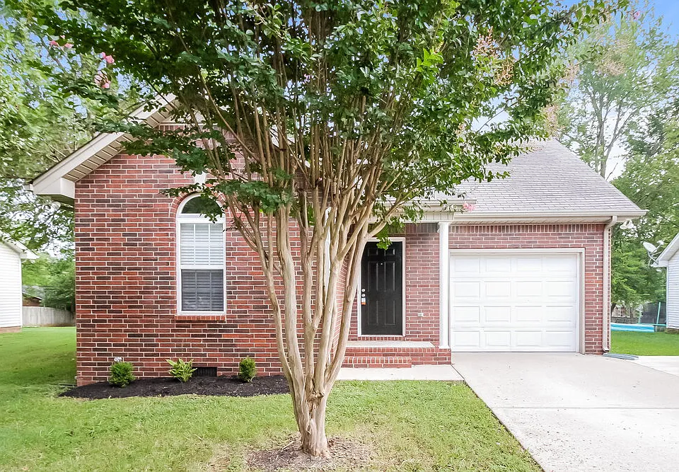 1754 Lucille Ln
