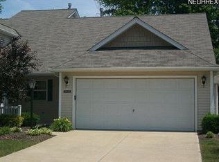 7441 Willow Woods Dr #36B, North Olmsted, OH 44070