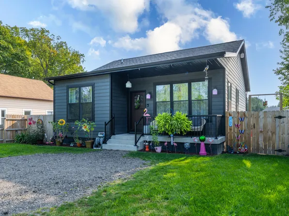 4617 N Coloma Rd, Coloma, MI 49038