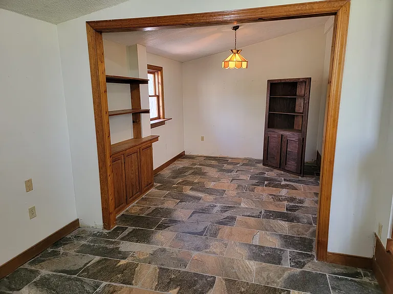 1500 Carriage Dr #0 — Photo 7