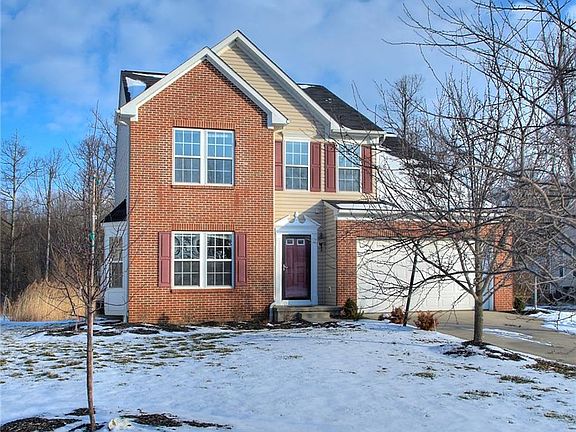 2nd image of 585 Brookline Ct