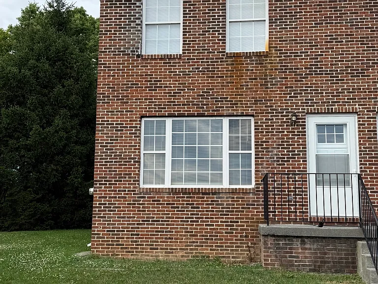 1014 Bridle Ct #1 — Photo 6