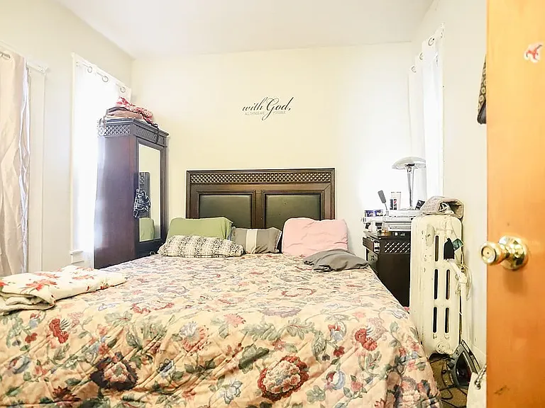 7 Forest Ave #1 — Photo 8