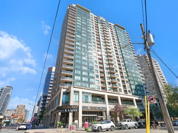 18 Parkview Ave #1602, Toronto, ON M2N 7H7