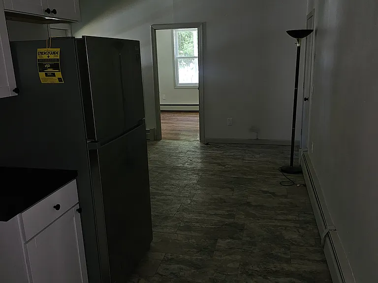 301 Stillwater Rd #3 — Photo 4