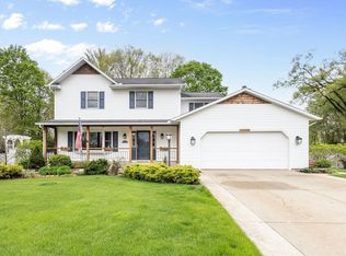 19140 Pelican Cove Ct, South Bend, IN