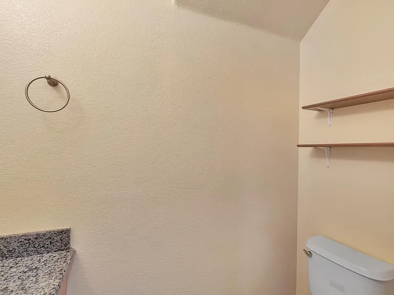 1061 Vermont Ave — Photo 26