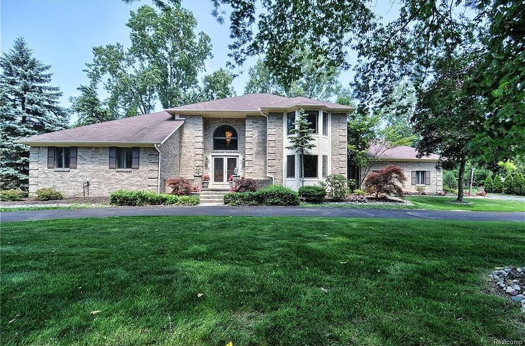 1820 Huntingwood Ln, Bloomfield Hills, MI 48304 | Zillow